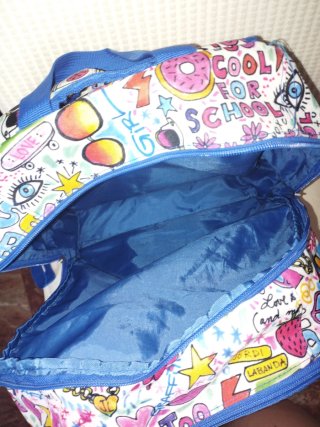 Mochila escolar con estampado divertido