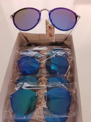 Likidacion Lotes de 50Gafas100€  precio marcan 15€
