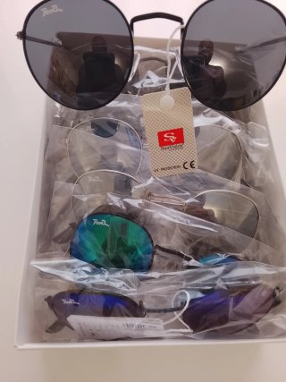 Likidacion Lotes de 50Gafas100€  precio marcan 15€