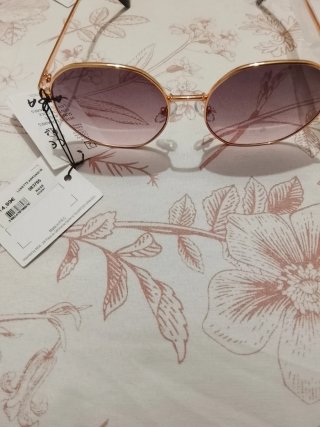 Likidacion Lotes de 50Gafas100€  precio marcan 15€