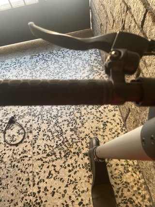 Patinete Eléctrico Gris
