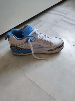 Jordan Spizike Low Azul y Blanco