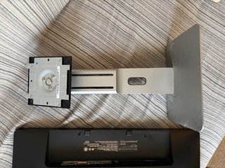 Monitor Dell P2213t