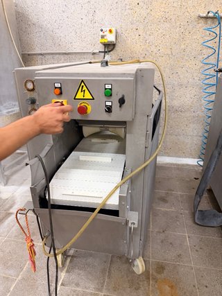 Máquina para desangrar jamones