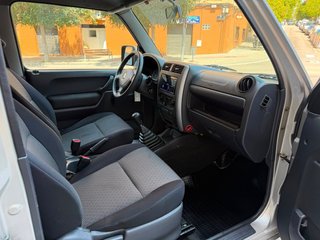Suzuki Jimny 1.3 JLX 85Cv ¡PEGATINA C/MUY CUIDADO!