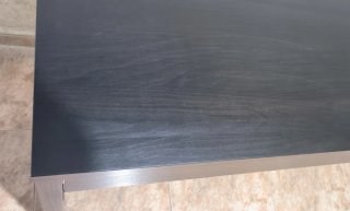Escritorio MICKE Ikea negro-marrón 142x50cm
