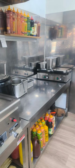 TRASPASO NEGOCIO TAKE AWAY ZONA UPC TERRASSA