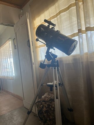 Telescopio Celestron con 2 filtros solares