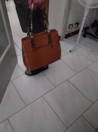 Borsa marrone con dettagli pitonati