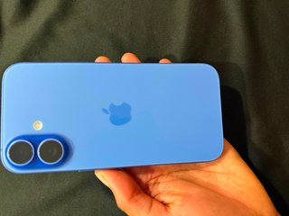 iPhone 16 Azul/Morado con tiket de compra
