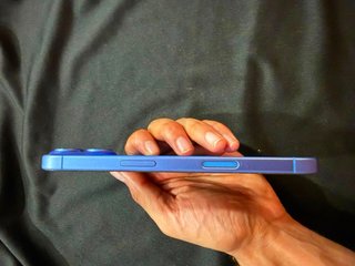 iPhone 16 Azul/Morado con tiket de compra