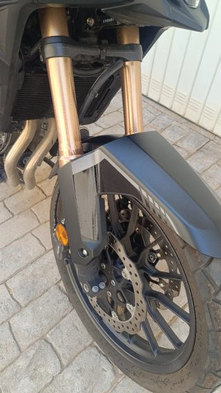 Moto Adventure Negra Honda CB 500x
