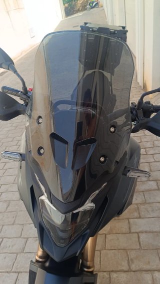 Moto Adventure Negra Honda CB 500x