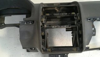 Salpicadero volkswagen touran 2.0 tdi 115107