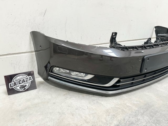 Paragolpes delantero Volkswagen Passat B7