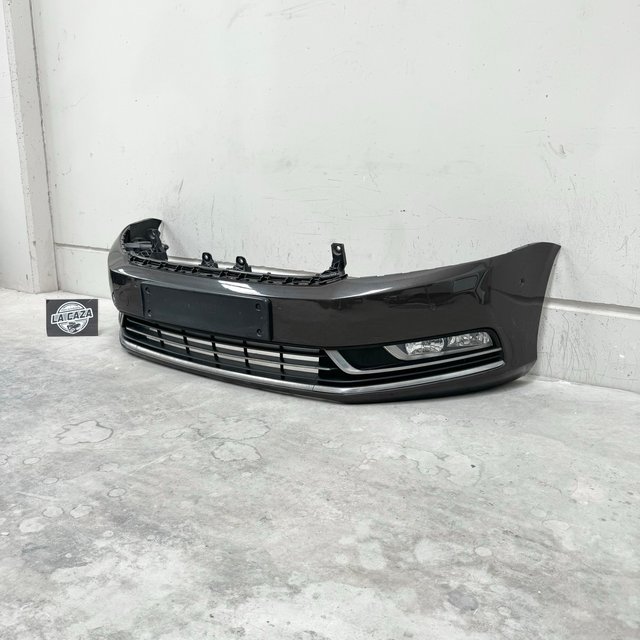 Paragolpes delantero Volkswagen Passat B7
