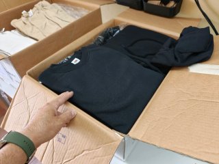 Lote de camisetas y sudaderas de algodon