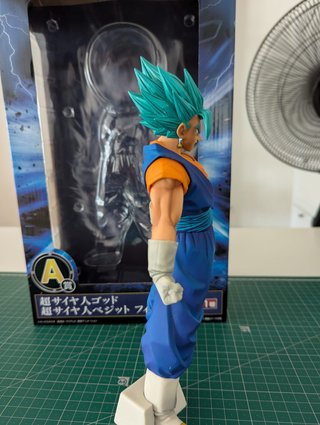 Ichiban Kuji Super Saiyan God Blue Vegito Figura