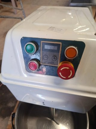 AMASADORA 20 L MIRA MI PERFIL