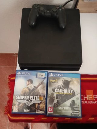 PS4 Slim 1TB + 2 Juegos