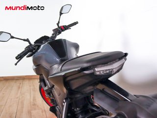 YAMAHA MT 125