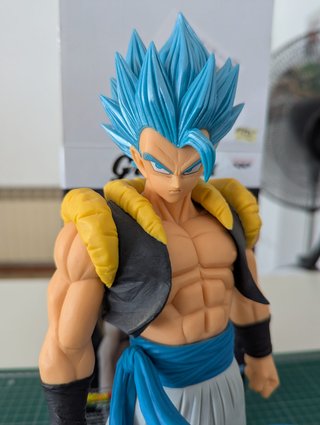 Gogeta Super Saiyan Blue Grandista Figura