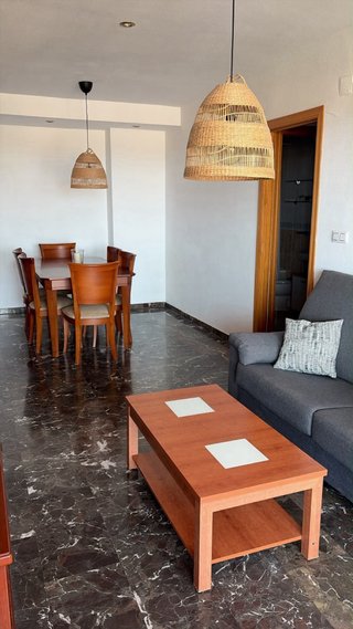 Piso en alquiler gran terraza vista al mar!!!