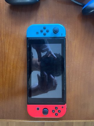 Nintendo Switch Azul/Rojo + Accesorios