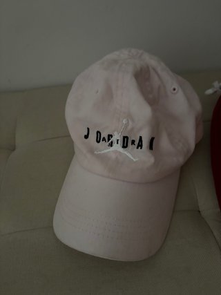 Gorra Jordan Niña Rosa