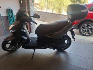 Kymco Agility 125 Gris Scooter