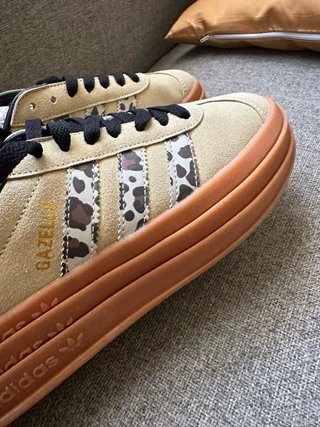 Adidas Gazelle Plataforma Talla 40