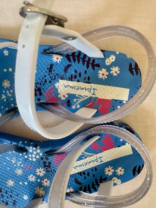 Sandalias Ipanema niña T.27 piscina