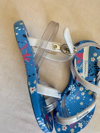 Sandalias Ipanema niña T.27 piscina