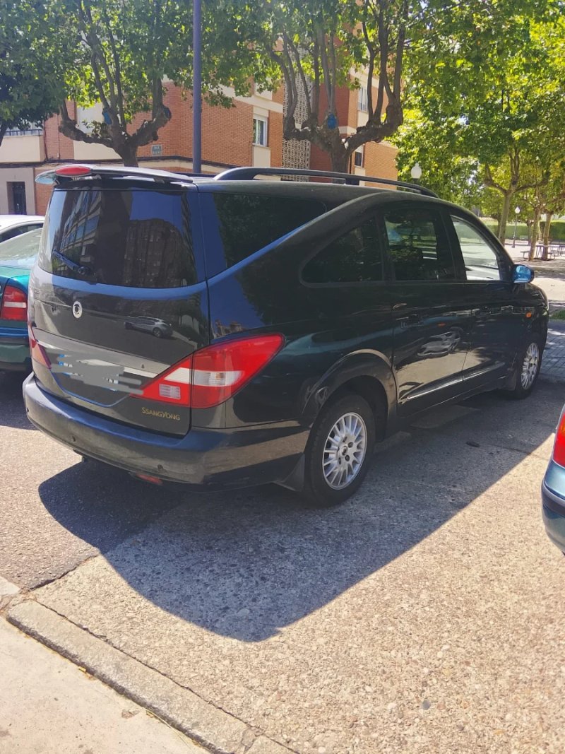 SsangYong Rodius 2006 - foto 1