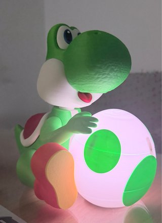 Lámpara Yoshi con huevo de Mario Bros