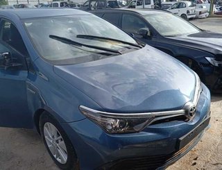 Salpicadero toyota auris hybrid active 452486