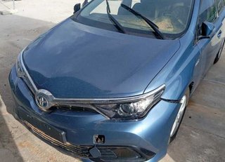 Salpicadero toyota auris hybrid active 452486