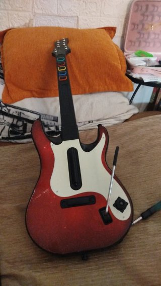 Guitarra Guitar Hero Modificada