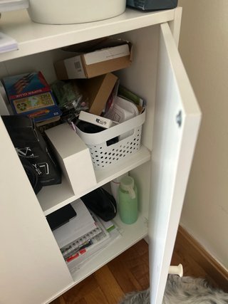 Mueble de almacenamiento blanco