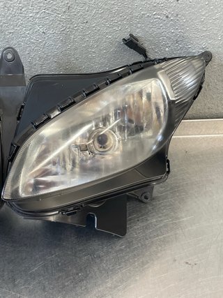 Faro Delantero Yamaha FZ6S 2004
