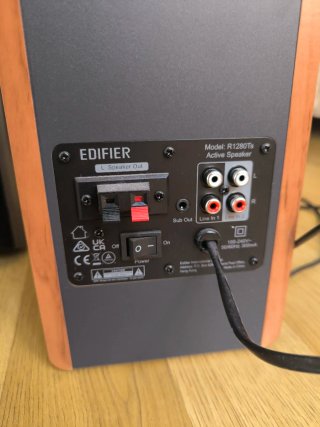 Altavoces Edifier 2.1 (Subwoofer)