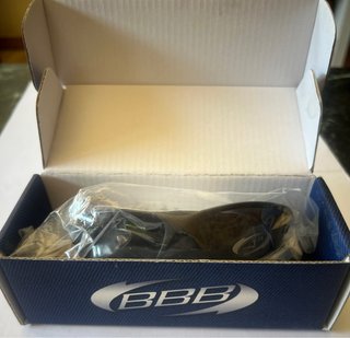 Gafas de sol NUEVAS BBB niño PVP 40 eur