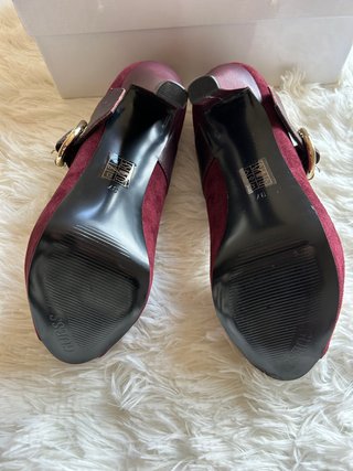 Zapatos Guess Tacón Burdeos