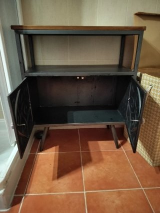 Aparador Metálico y Madera