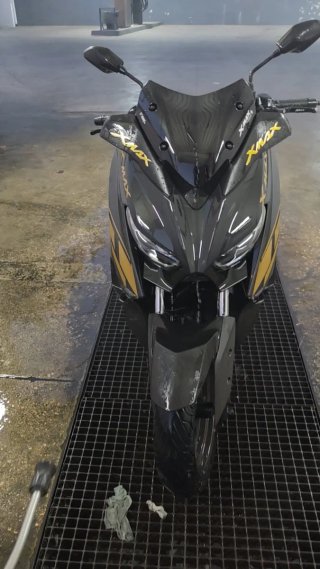 Yamaha XMAX 125  ABS 2020 - Negro Mate y Oro