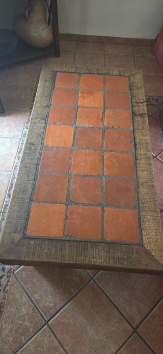 Mesa centro madera y terracota