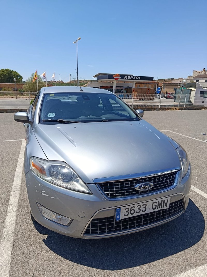 Ford Mondeo - foto 1