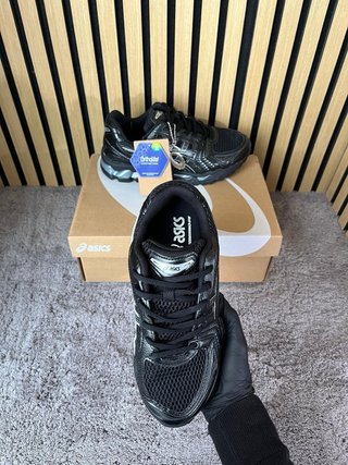 ASICS GEL-KAYANO 14 Negras Plata