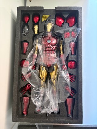 Hot Toys Iron Man The Origins Collection Deluxe