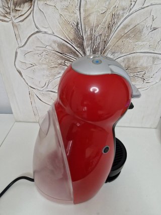 Cafetera Dolce Gusto Roja